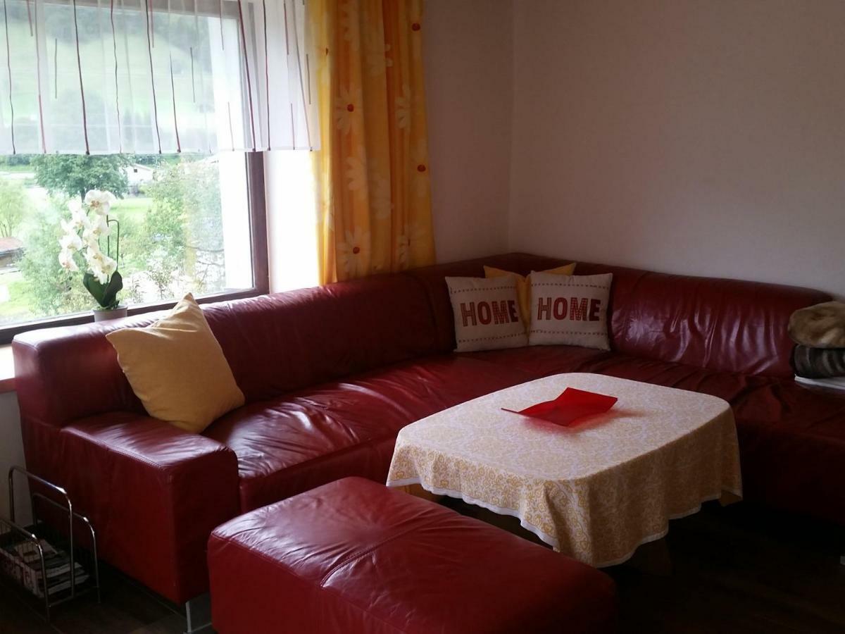 Ferienhaus Karin Bruck an der Grossglocknerstrasse Luaran gambar